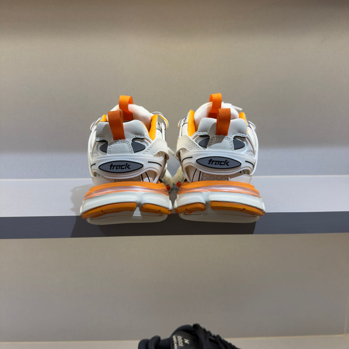 Balenciaga Track White Orange (Envio imediato)