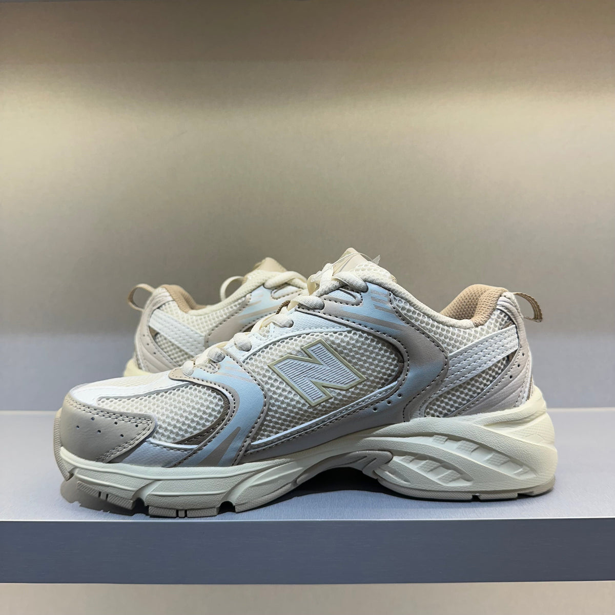 New Balance 530 Beige Angora (Pronta Entrega)