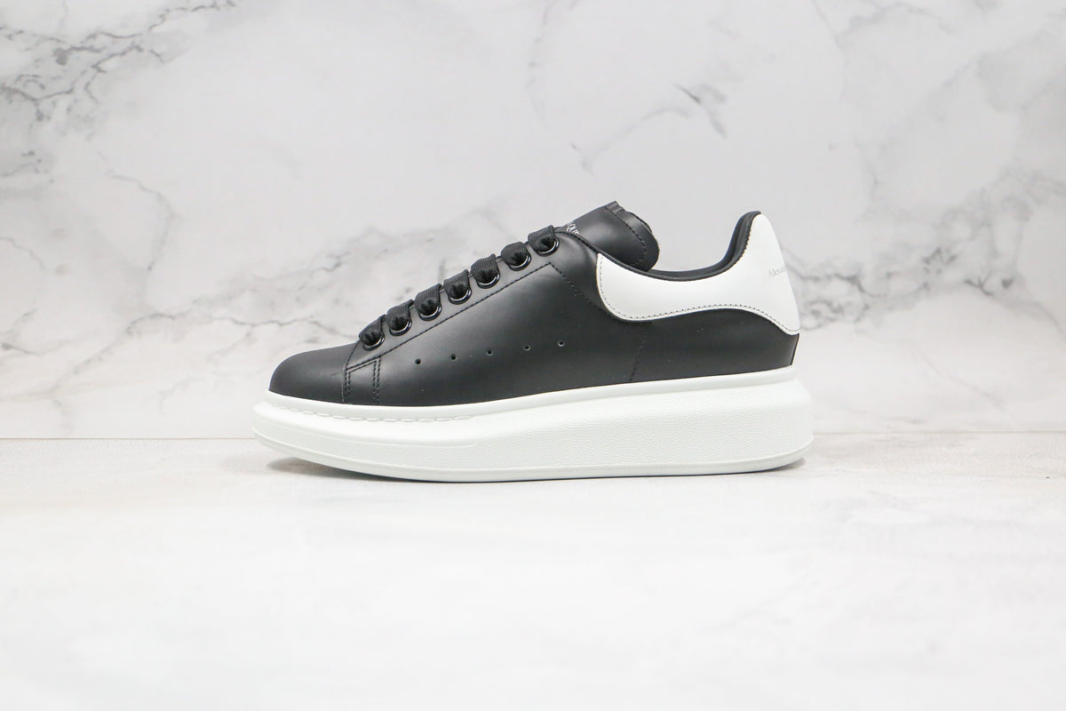 Alexander McQueen Oversized Black White