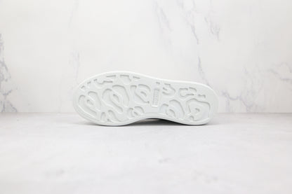 Alexander McQueen Oversized Ivory Black