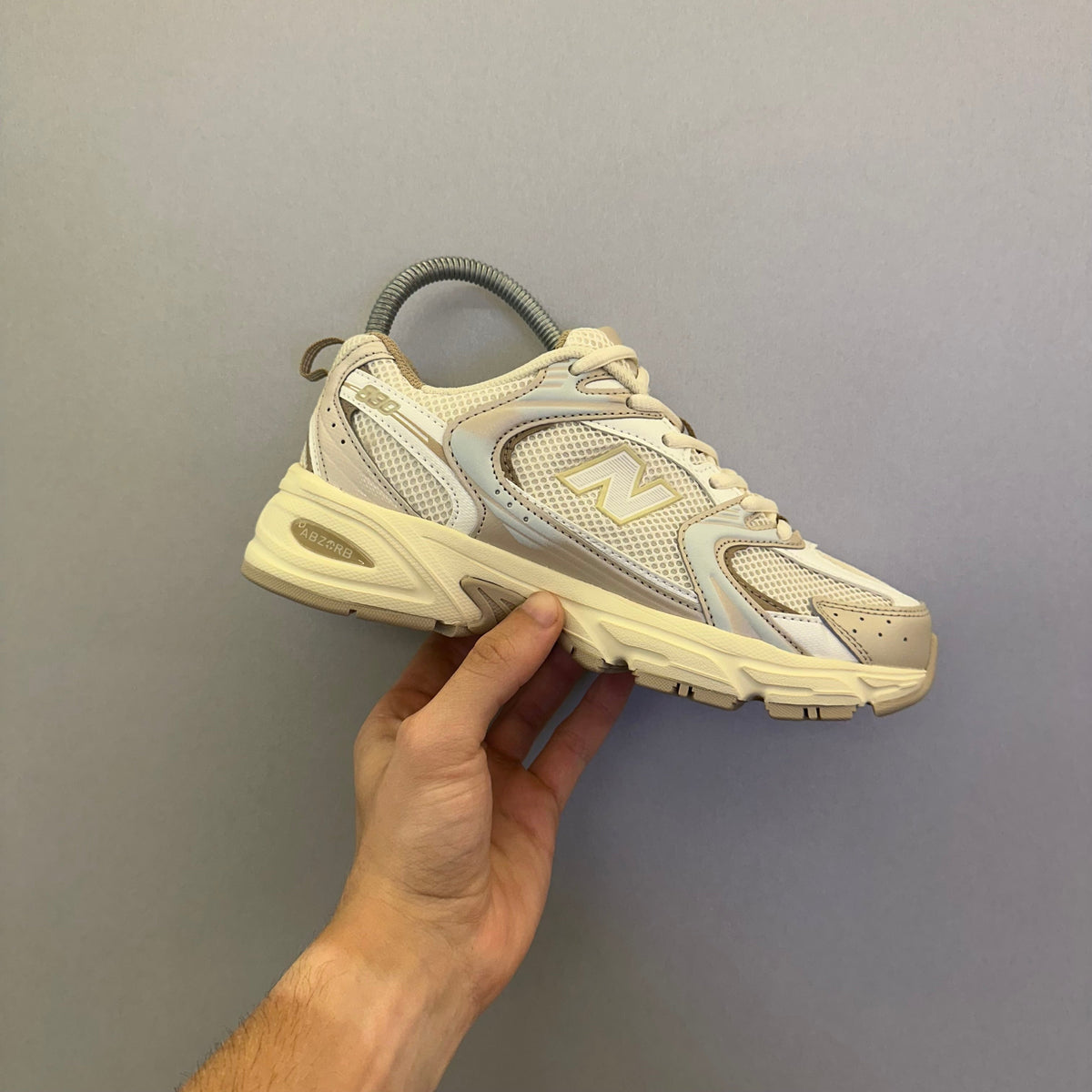 New Balance 530 Beige Angora (Pronta Entrega)