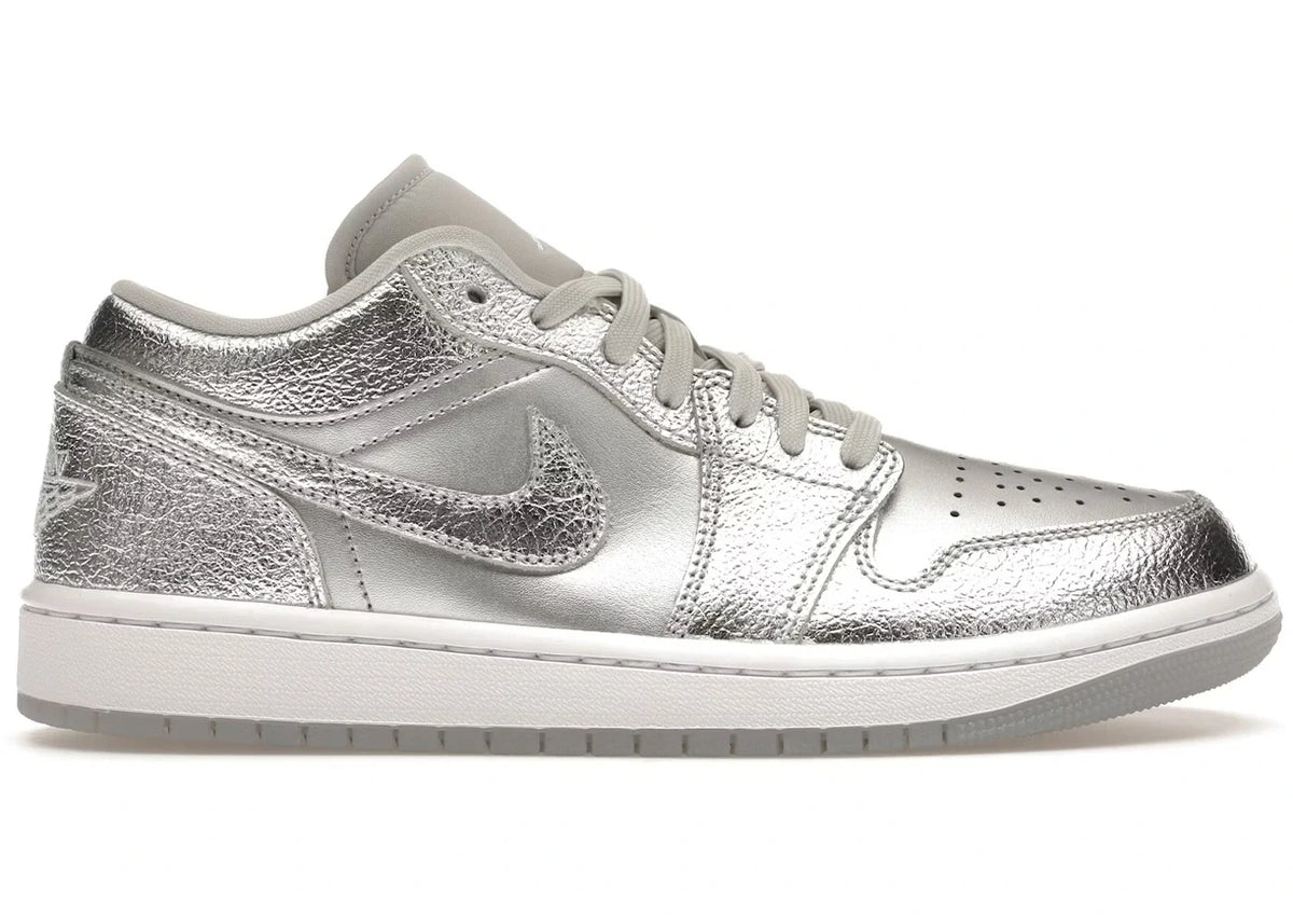 Air Jordan 1 Low SE Metallic Silver