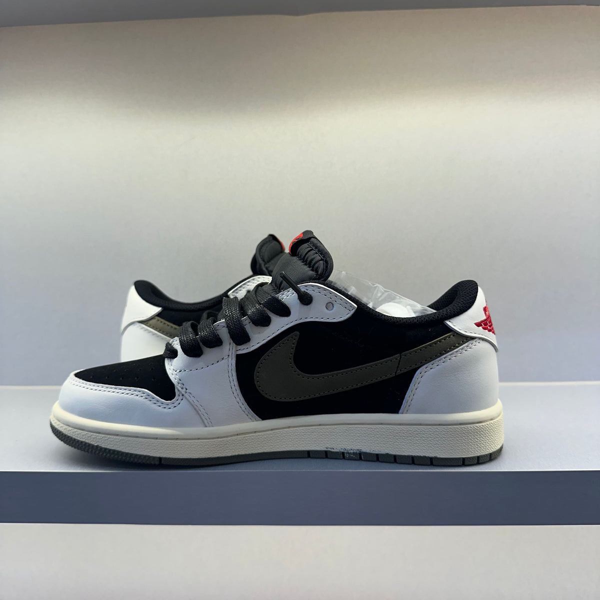Jordan 1 Retro Low OG SP Travis Scott Olive (Pronta Entrega)